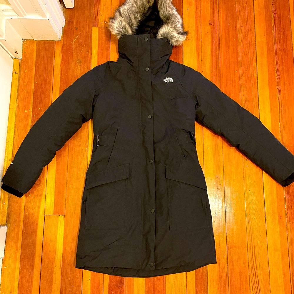 North Face Parka 550 brand new!!